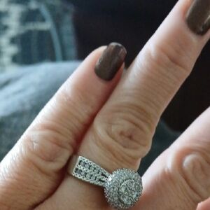 Elegant Round Shape  Silver Tone White Diamond Engagement Ring